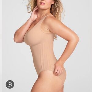 Honeylove Boldness Bodysuit NWT